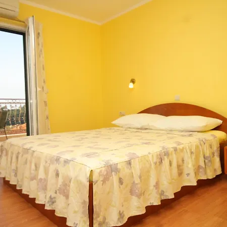 アパート With A Parking Space Mlini, Dubrovnik - 8569 ムリニ